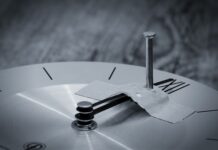 Jak przykleić ring do telefonu? Jak przykleić ring do telefonu?