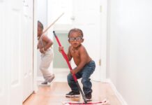 Czym się różni mop parowy od parownicy? Czym się różni mop parowy od parownicy?