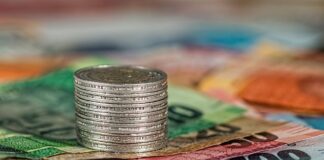 Ile można zarobić na praniu tapicerek?