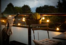Klimatyczne oświetlenie na balkon